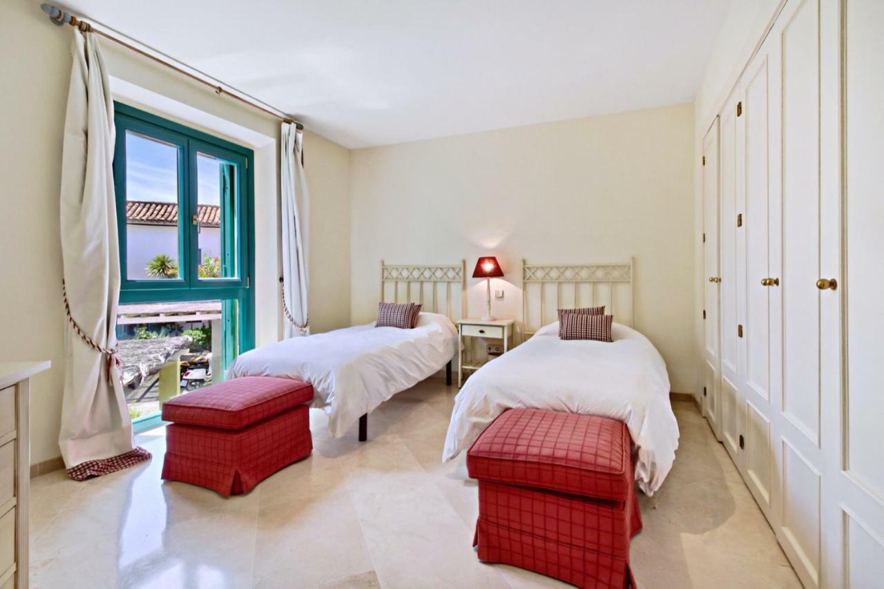 Adosado En Ribera Del Emperador Villa Sotogrande Exteriör bild